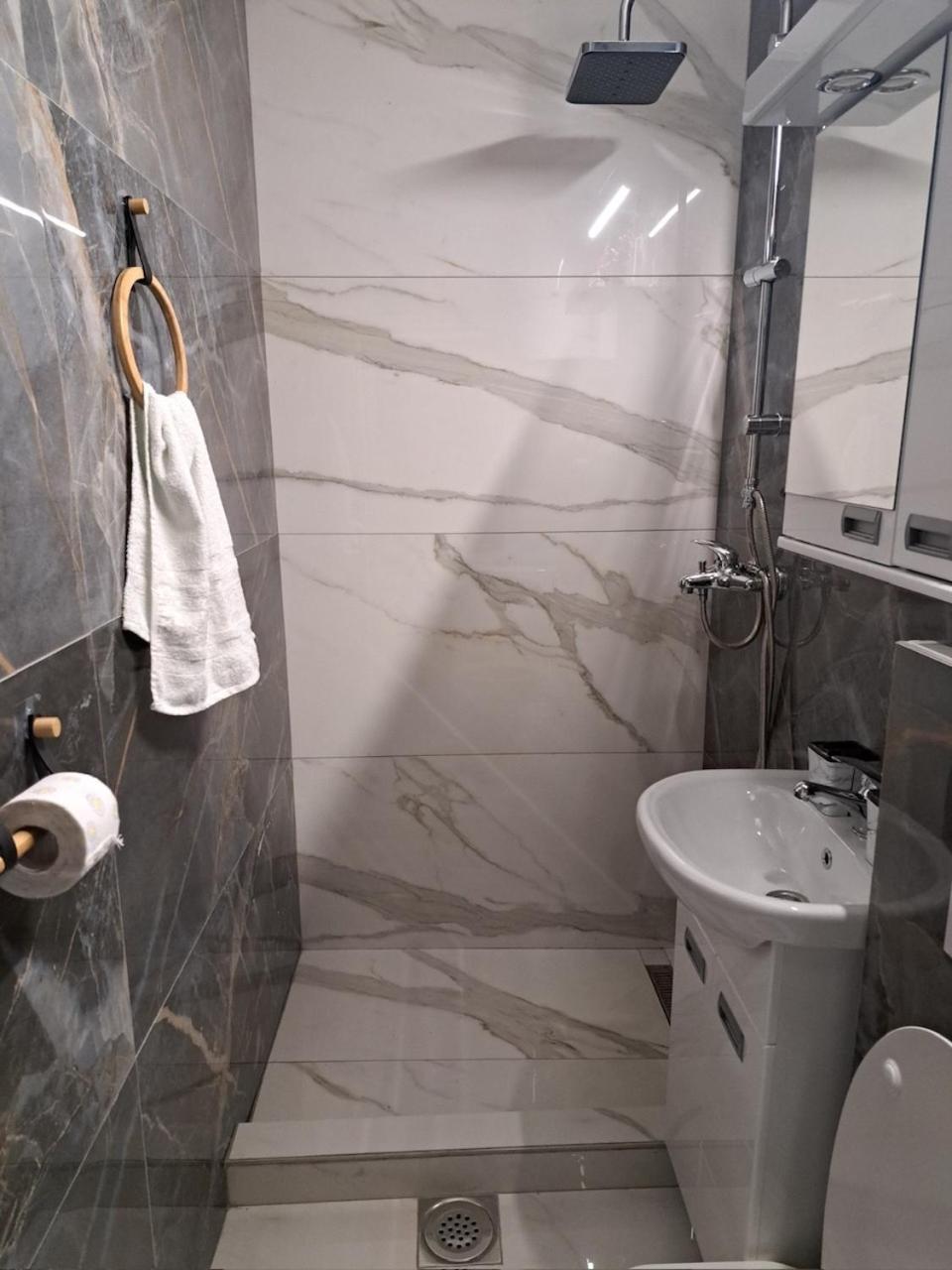 Apartman En Dusanovac المظهر الخارجي الصورة
