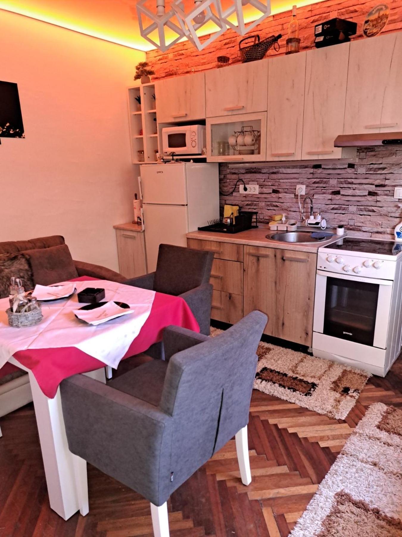 Apartman En Dusanovac المظهر الخارجي الصورة